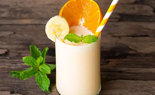 orange banana smoothie