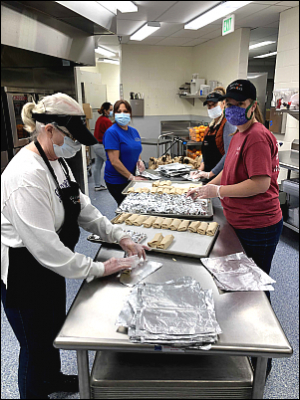 Adams 12 Five Star Schools Uses Creative Meal Service Methods