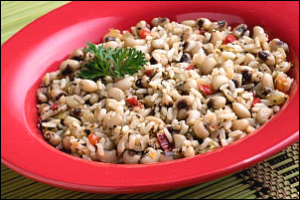 plate with black-eyed peas and brown rice