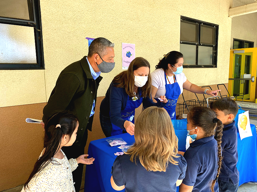 FNS Western Regional Office at California School